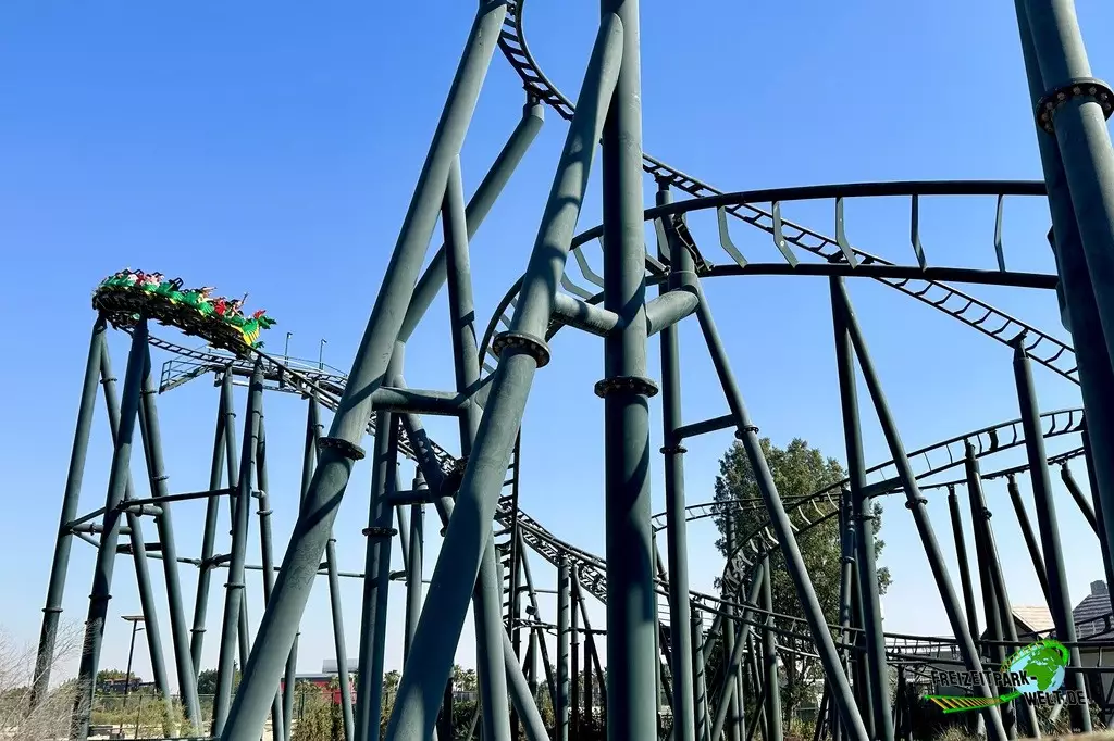 Dragon im LEGOLAND® Dubai - 2023