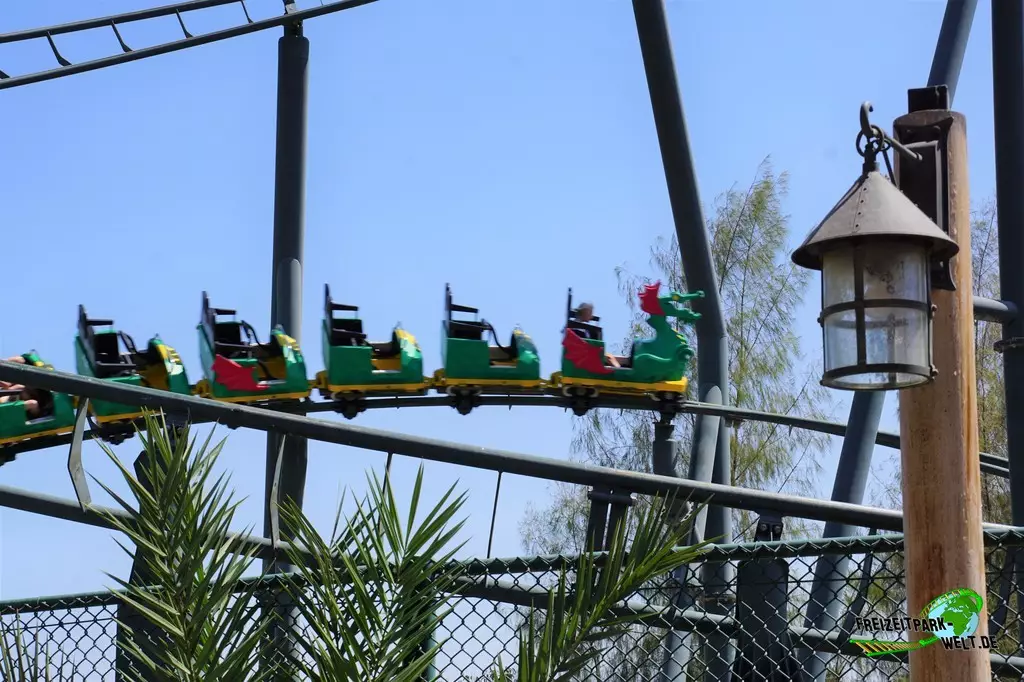 Dragon im LEGOLAND® Dubai - 2023