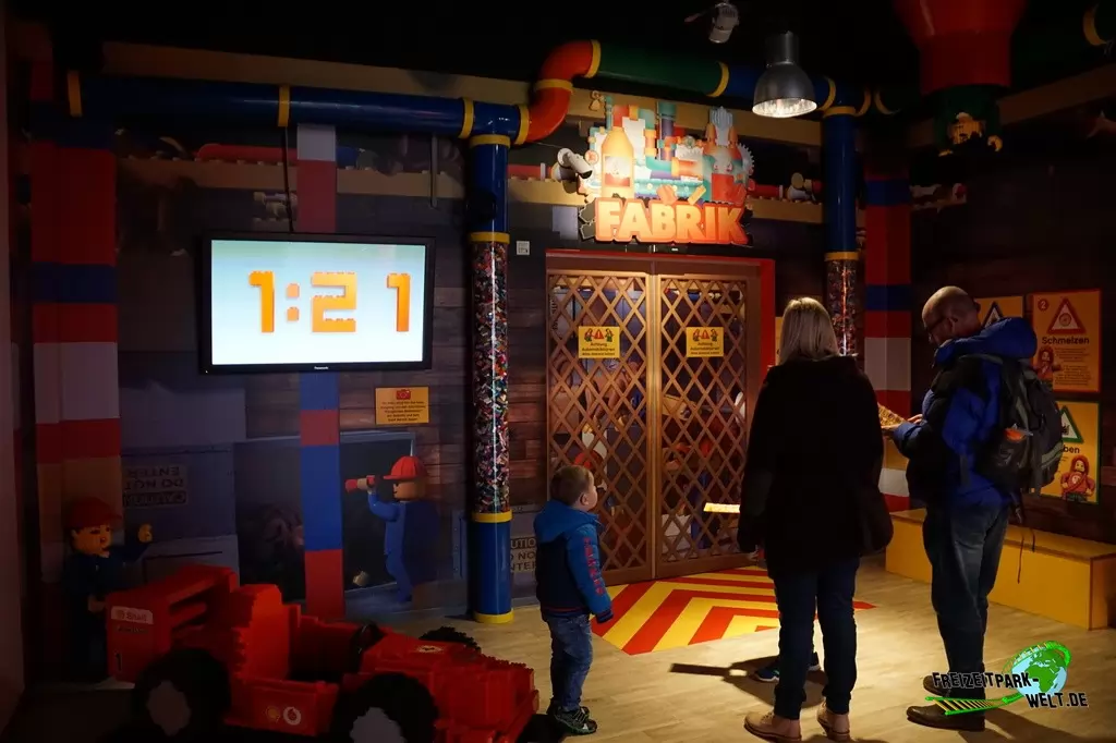 LEGO® Fabrik Show im LEGOLAND® Discovery Centre Oberhausen - 2016: Eingang zur Show