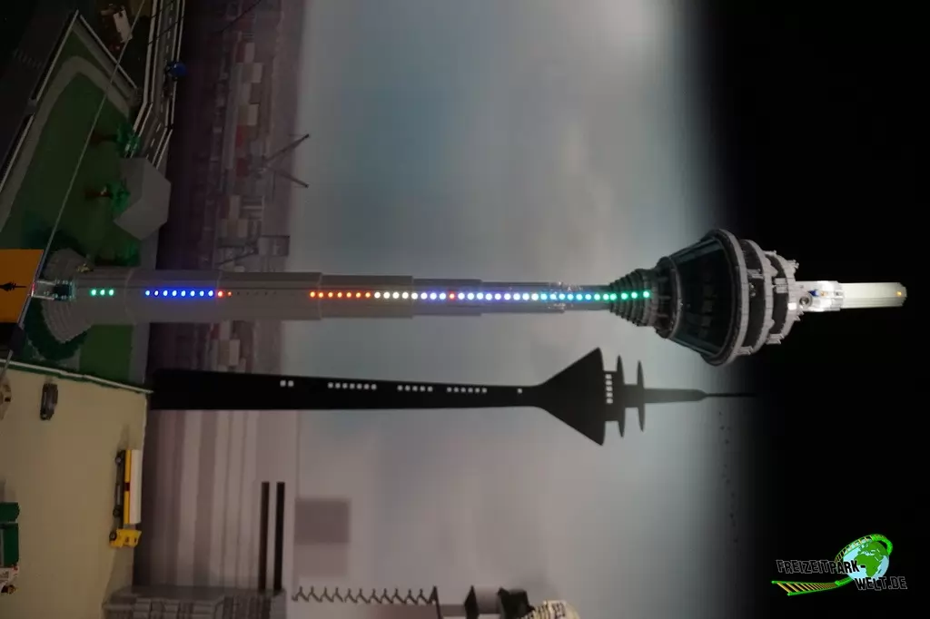 LEGO® MINILAND im LEGOLAND® Discovery Centre Oberhausen - 2016: Der Rheinturm von Düsseldorf wurde erst 2015 hinzugefügt