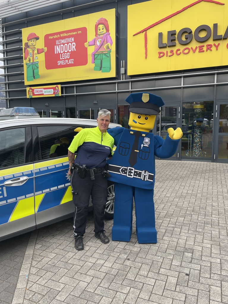 LEGOLAND Discovery Centre Obh_Polizeibesuch.jpeg