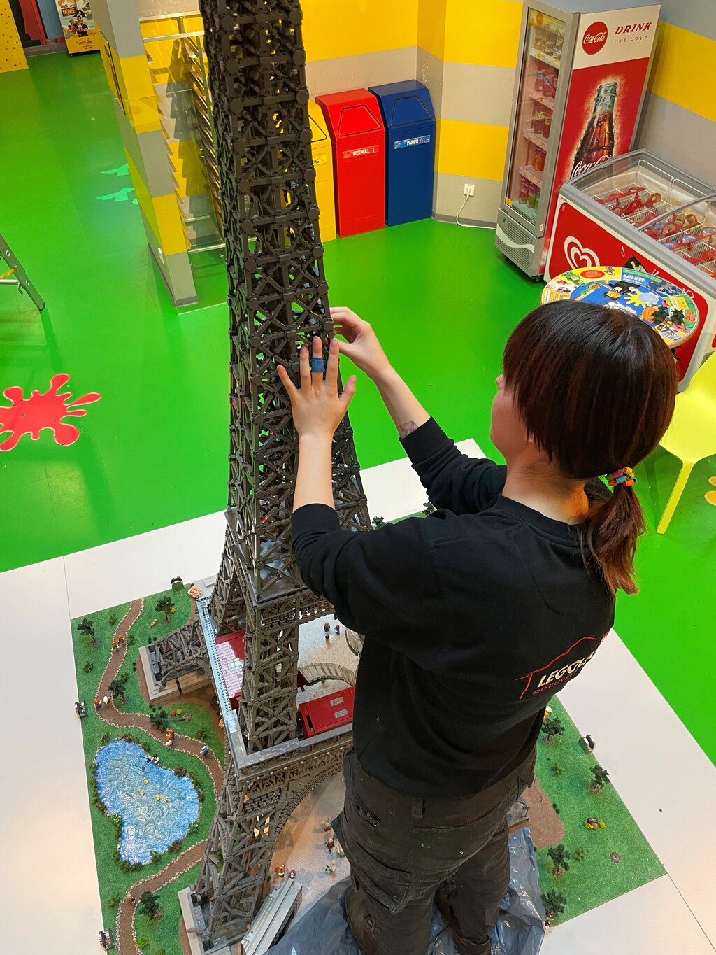 Aufbau Eiffelturm.jpg