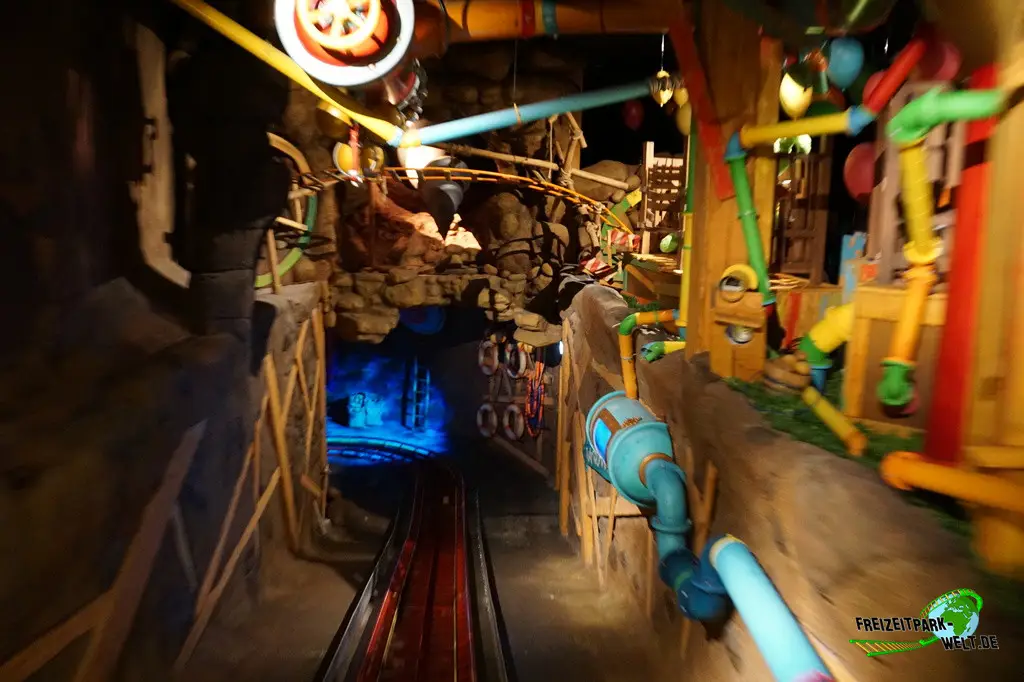 Underlandet im Liseberg - 2024: Abfahrt in das Erdgeschoss von Underlandet
