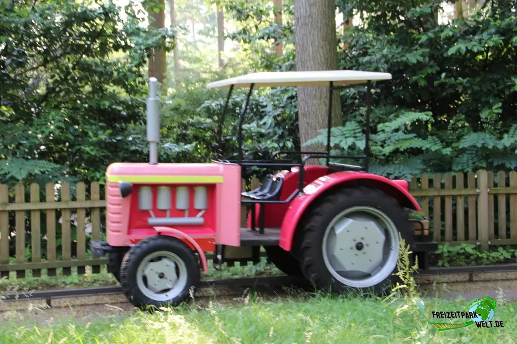 Treckerfahrt im Bauerngarten im Magic Park Verden - 2021