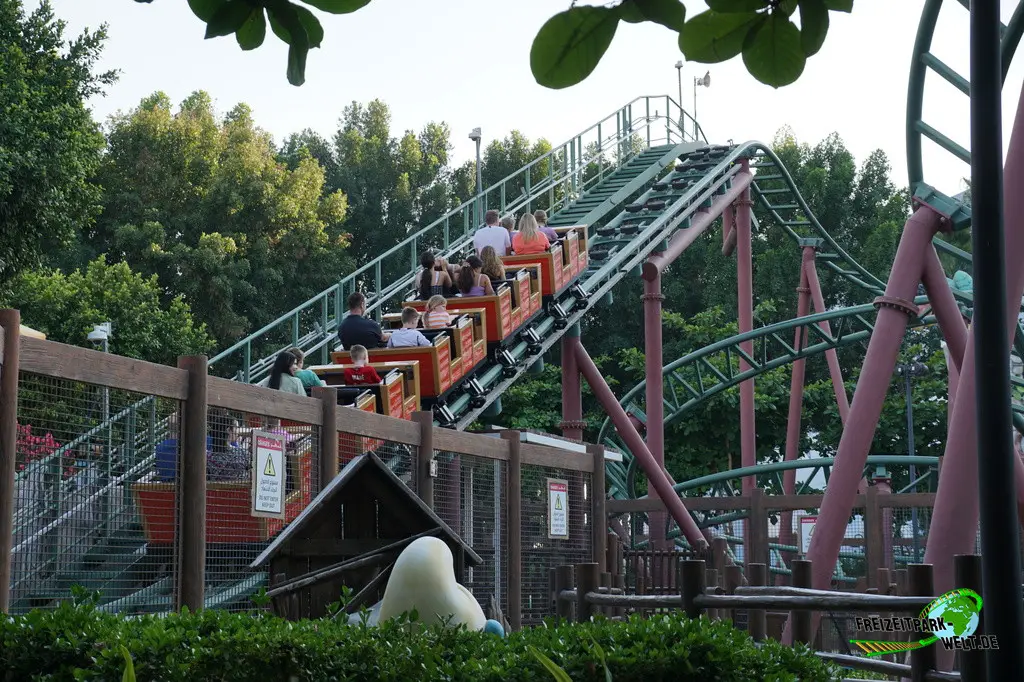 Smurf Village Express im MOTIONGATE Dubai - 2023