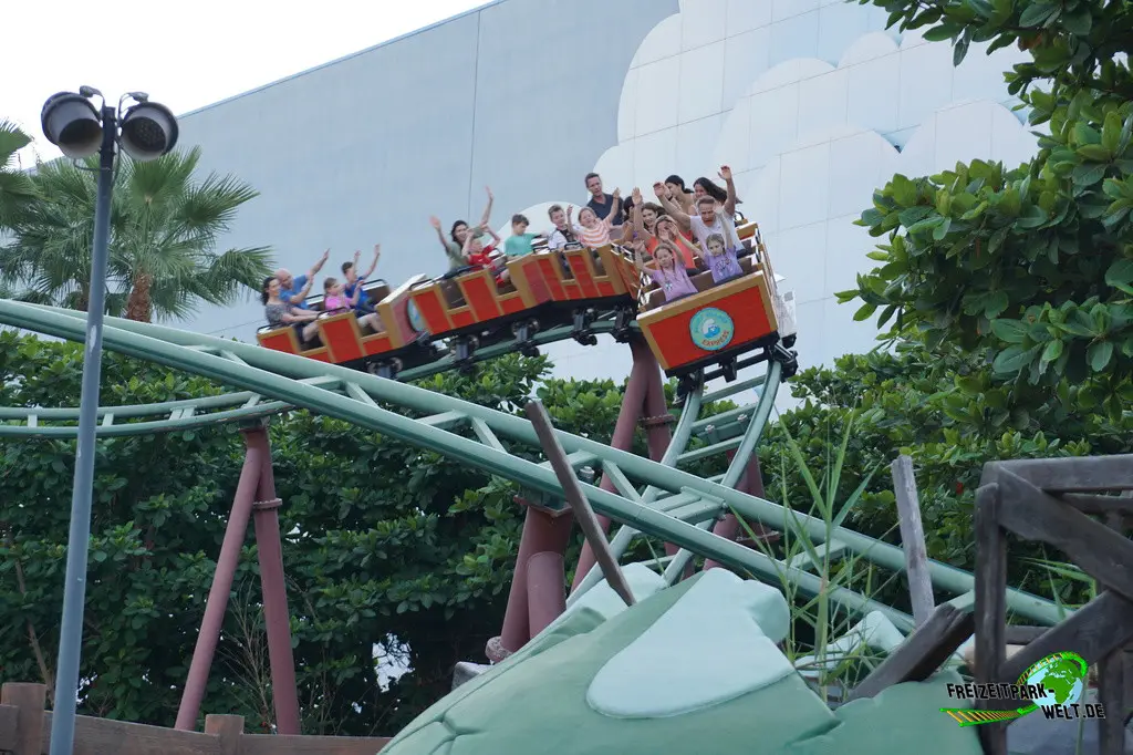 Smurf Village Express im MOTIONGATE Dubai - 2023
