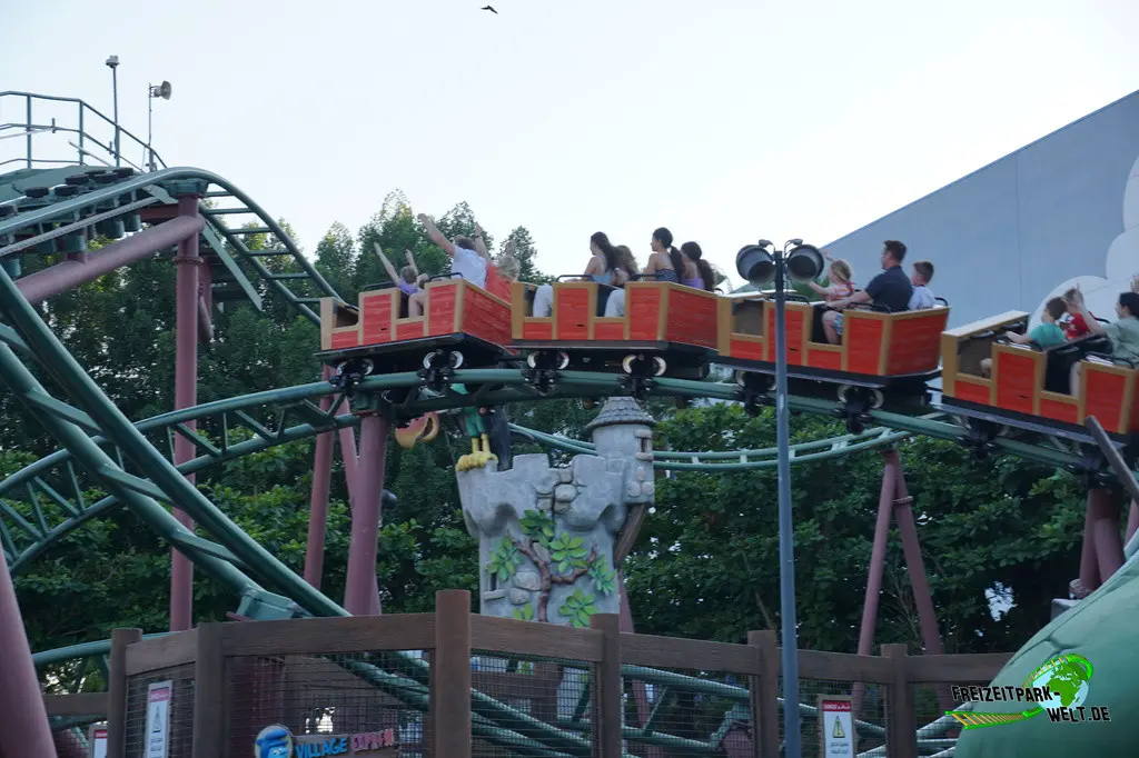 Smurf Village Express im MOTIONGATE Dubai - 2023