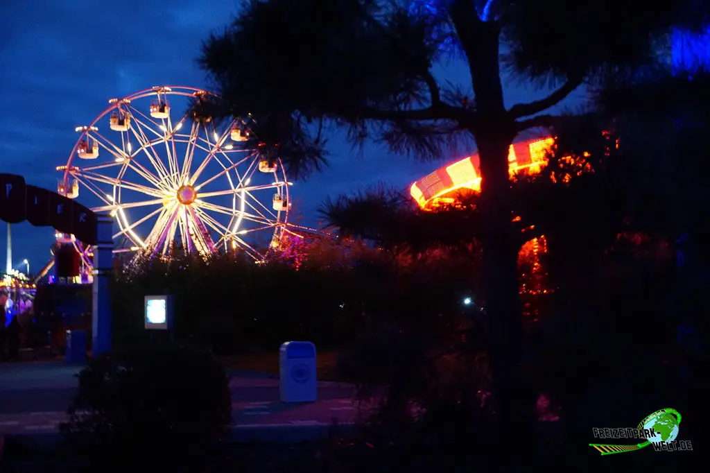 Santa Monica Wheel im Movie Park Germany - 2024