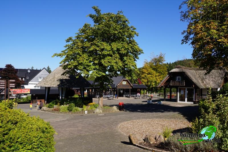 Panorama-Park Sauerland Wildpark - 2015: Eingangsbereich des Panorama-Park Sauerland