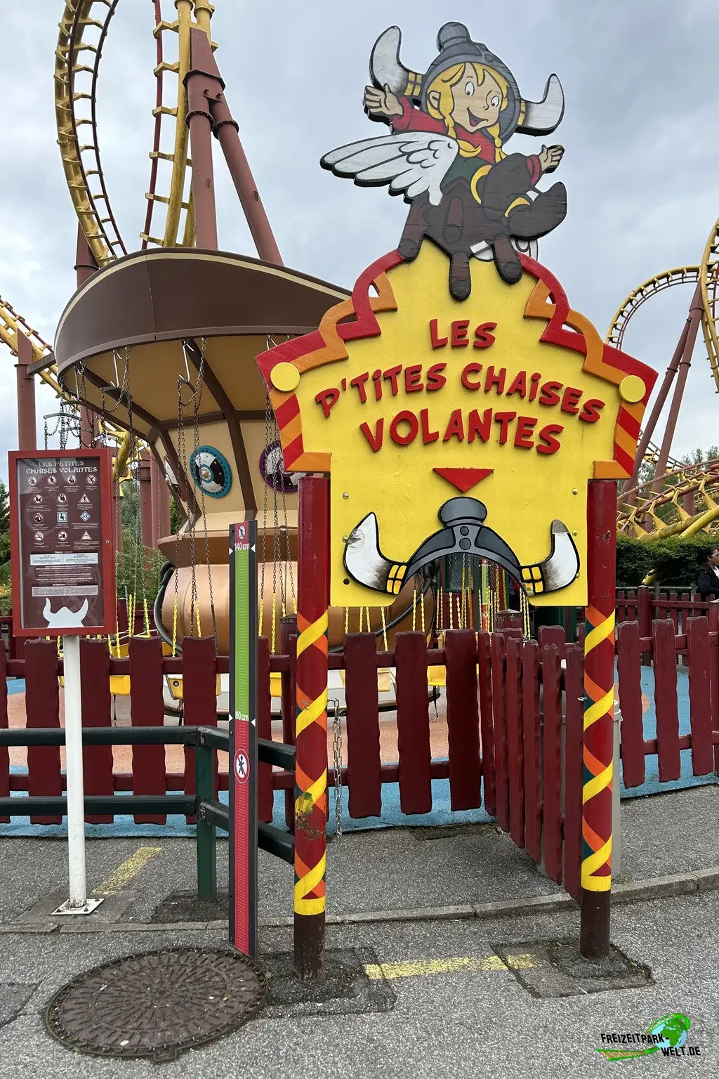 Les Petites Chaises Volantes im Parc Astérix - 2024