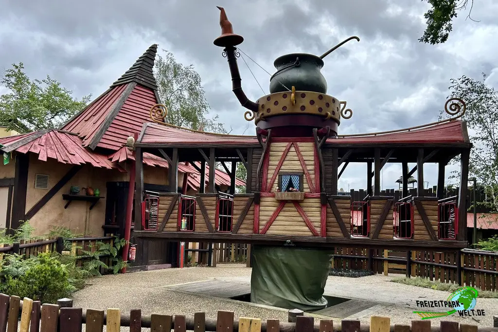 Étamine im Parc Astérix - 2024