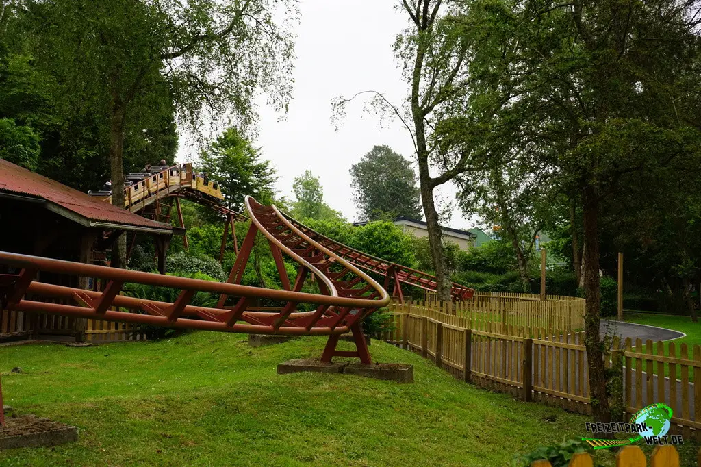 Spirale Express im Parc Bagatelle - 2024