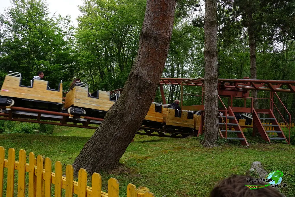Spirale Express im Parc Bagatelle - 2024