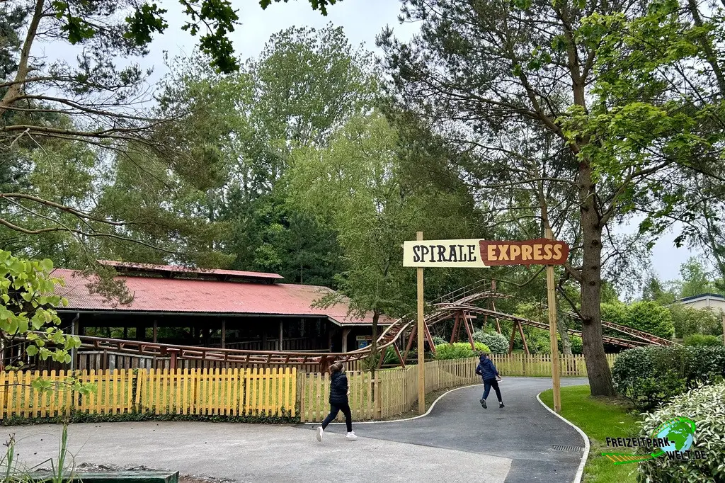 Spirale Express im Parc Bagatelle - 2024