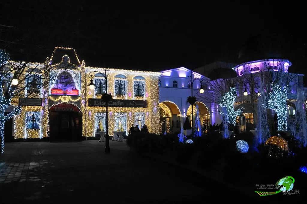 Maus au Chocolat im Phantasialand - 2021: Eingang zu Maus-au-Chocolat im Winter