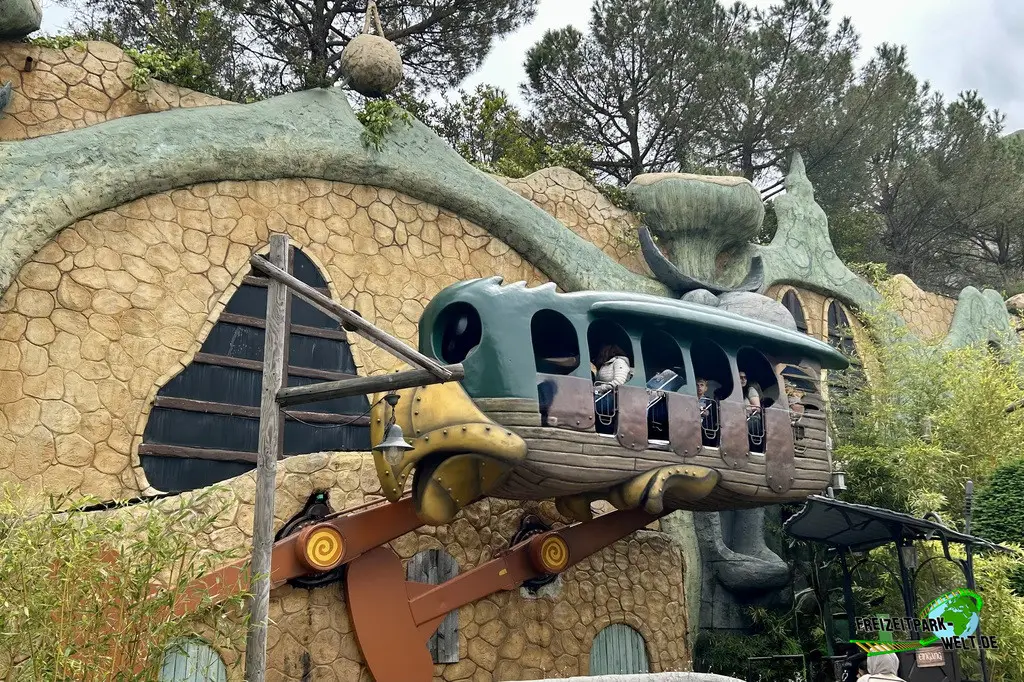 Der lustige Papagei im Phantasialand - 2025