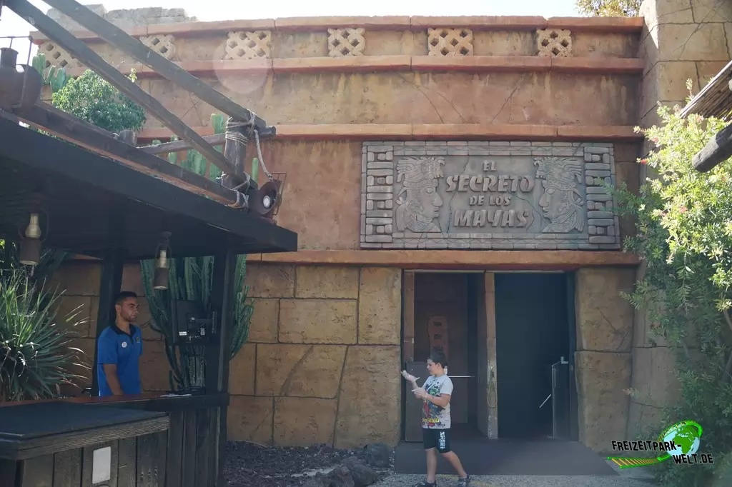 El Secreto de los Mayas in Port Aventura - 2015: Eingang zur Attraktion