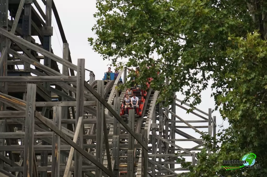 Stampida in Port Aventura - 2015