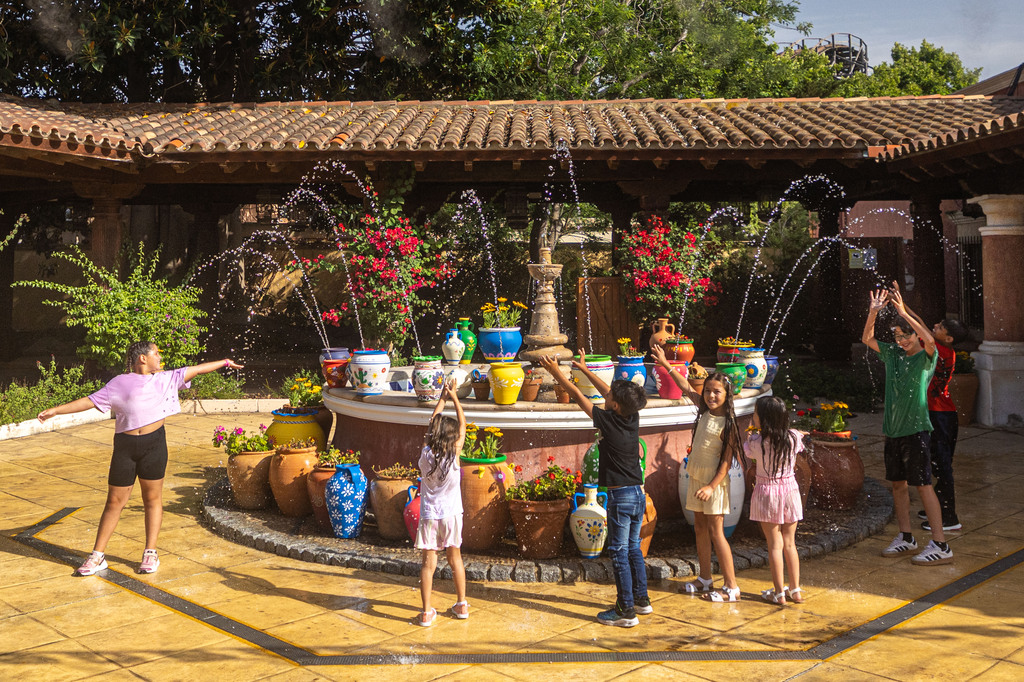 Refresh Point_PortAventura World.jpg