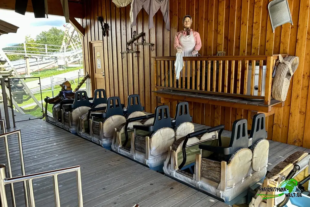 Da voglwuide Sepp im Rodelbahn St. Englmar - 2023