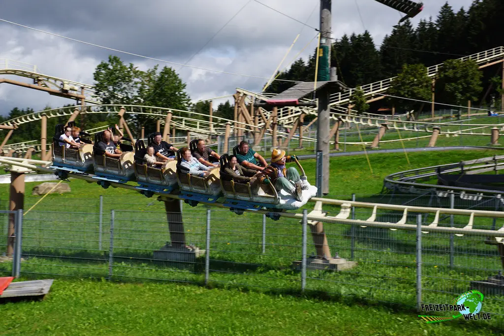 Da voglwuide Sepp im Rodelbahn St. Englmar - 2023
