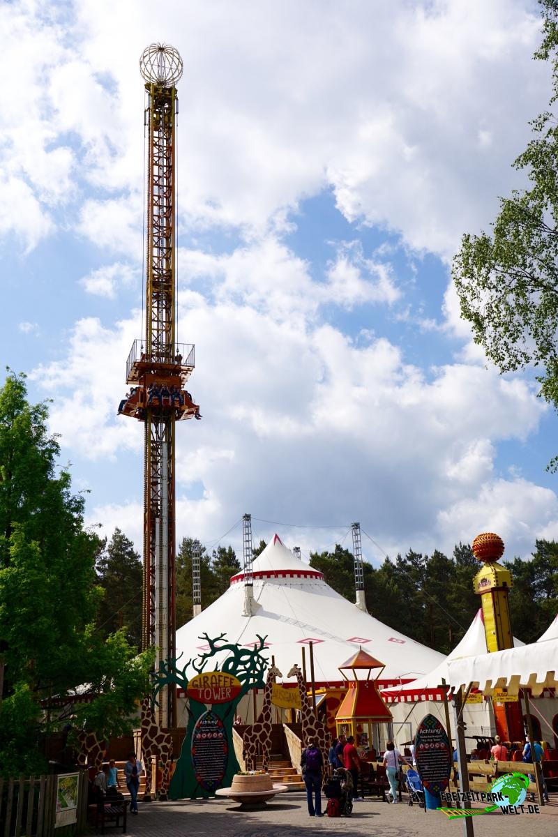 Giraffe Tower im Safariland Stukenbrock - 2015: Obwohl der Giraffe Tower 