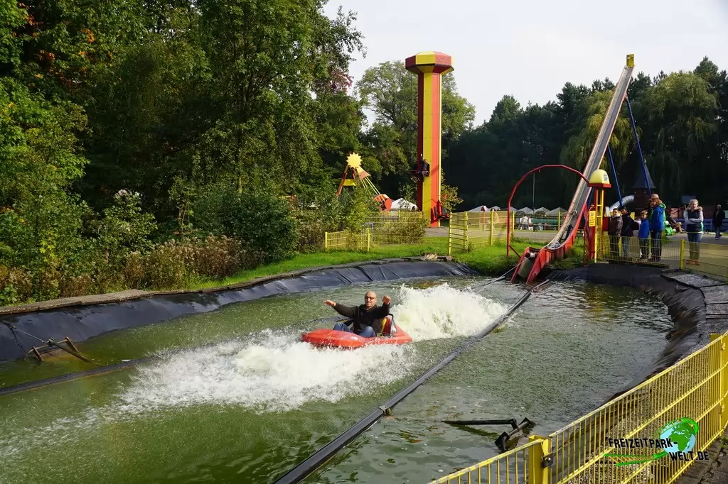 Wasserbob im Freizeitpark Schloß Beck - 2015