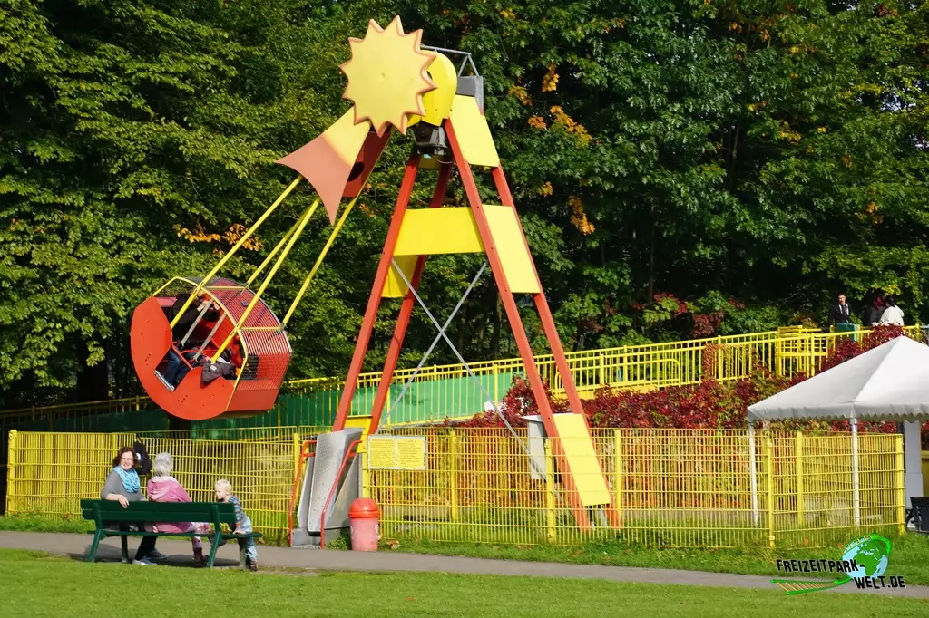 Himmelsschaukel im Freizeitpark Schloß Beck - 2015