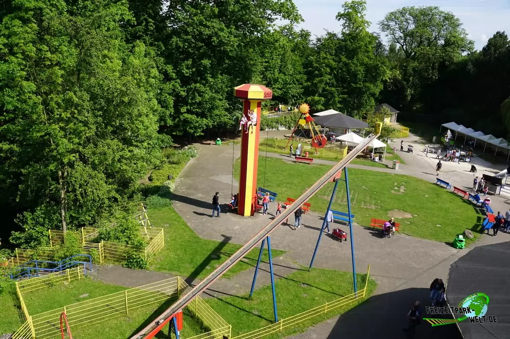 Schwebeturm im Freizeitpark Schloß Beck - 2017
