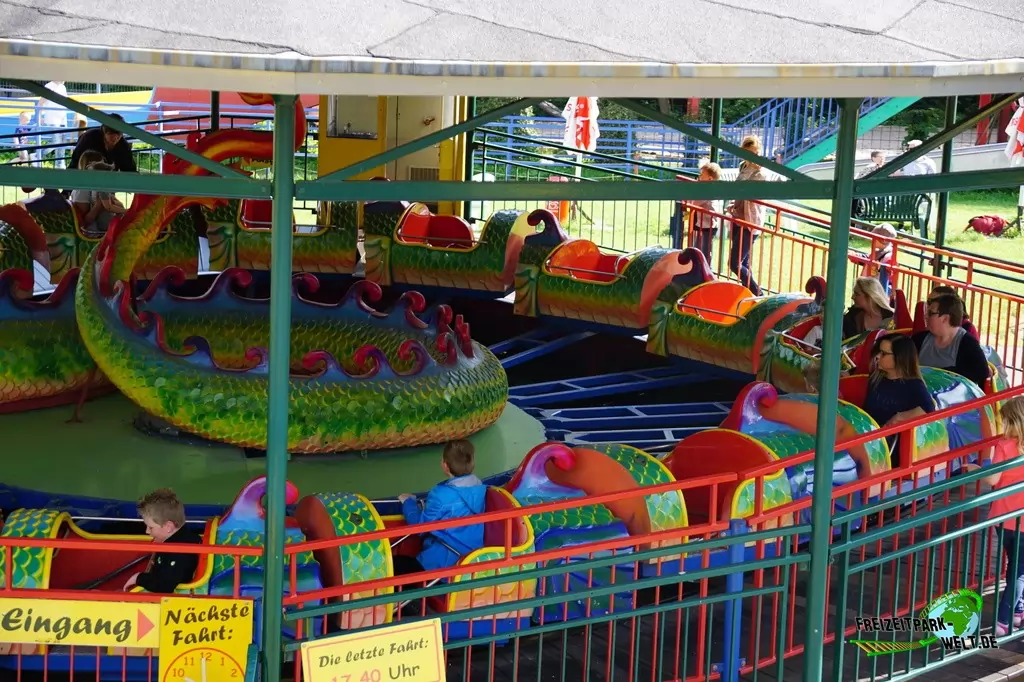 Drachenbahn im Freizeitpark Schloß Beck - 2017