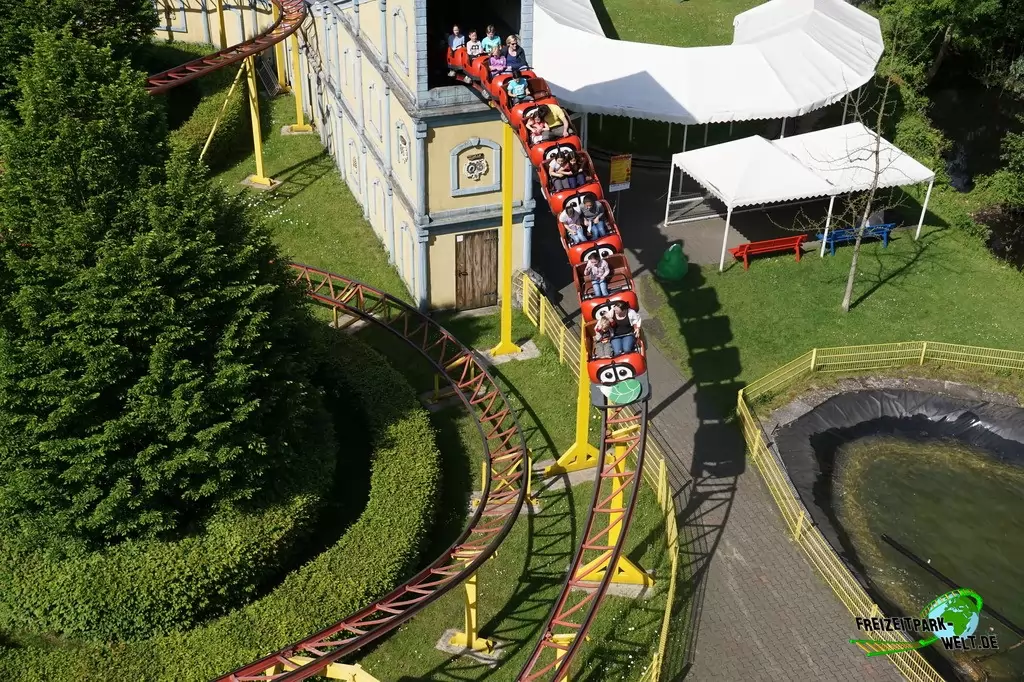 Familienachterbahn im Freizeitpark Schloß Beck - 2017
