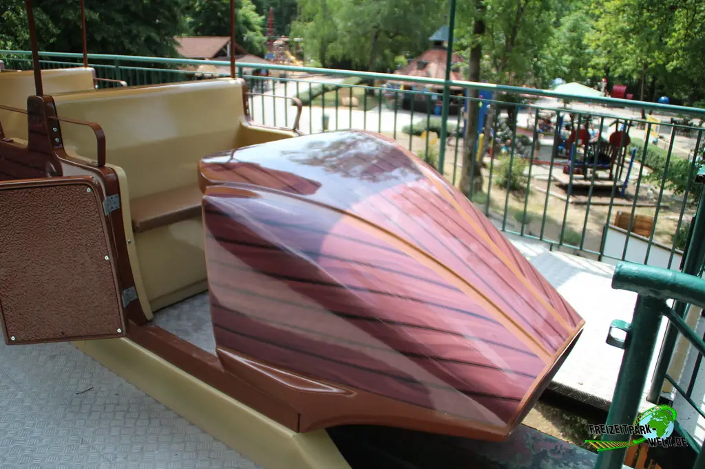 Schwebebahn im Erlebnispark Schloss Thurn - 2023