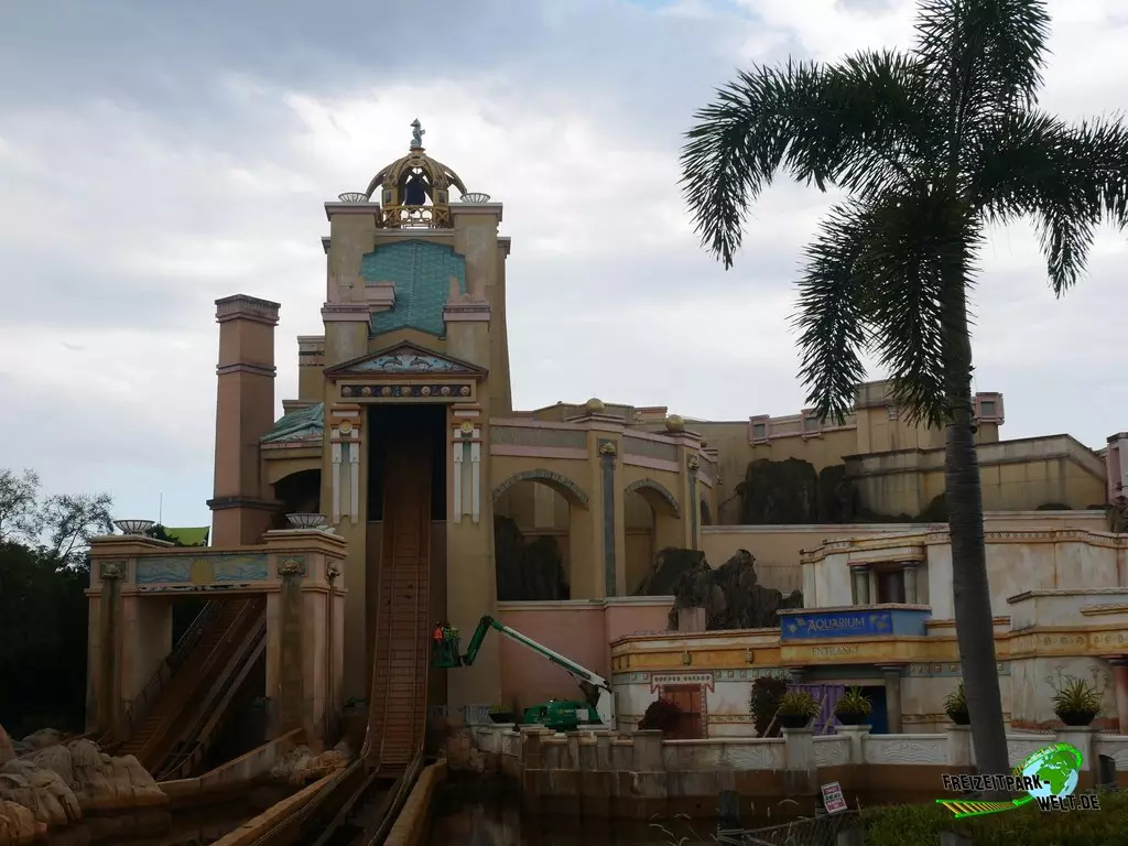 Journey to Atlantis in Seaworld Orlando - 2022: Hier leider in Wartung