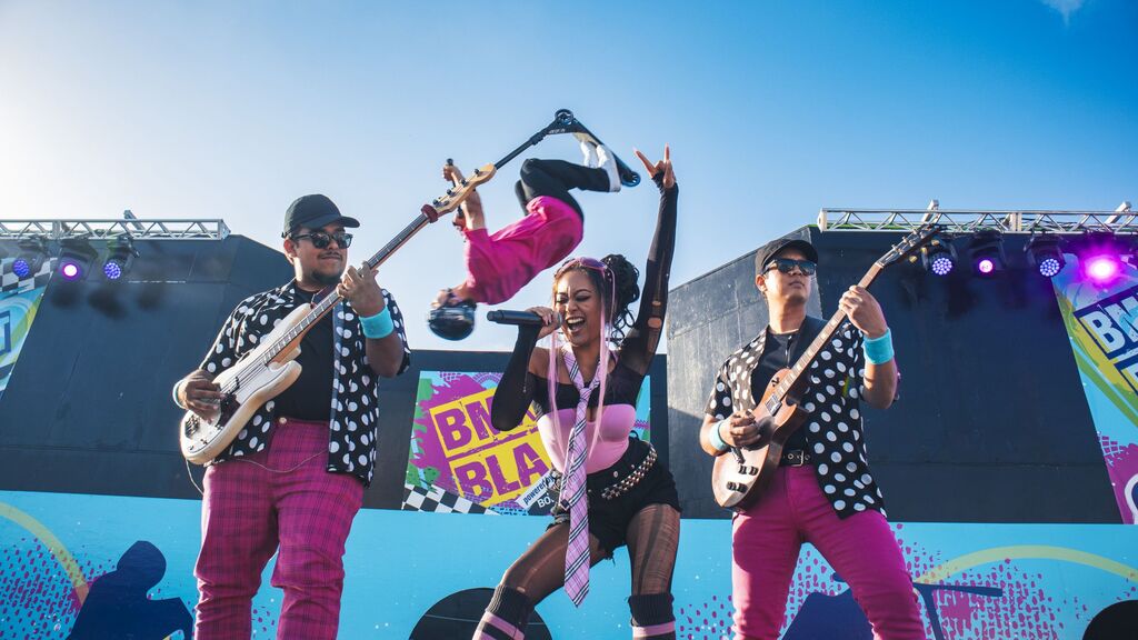 bmx_blast_w_band.jpg