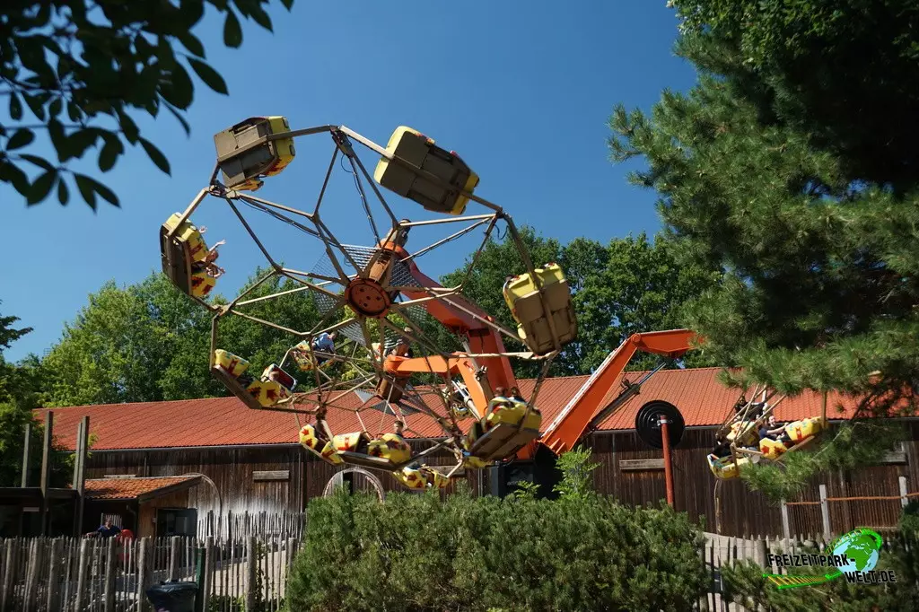 Tomahawk im Attractiepark Slagharen - 2022