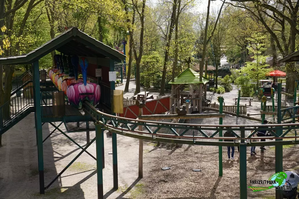 Hochbahn im Tier- und Freizeitpark Thüle - 2022