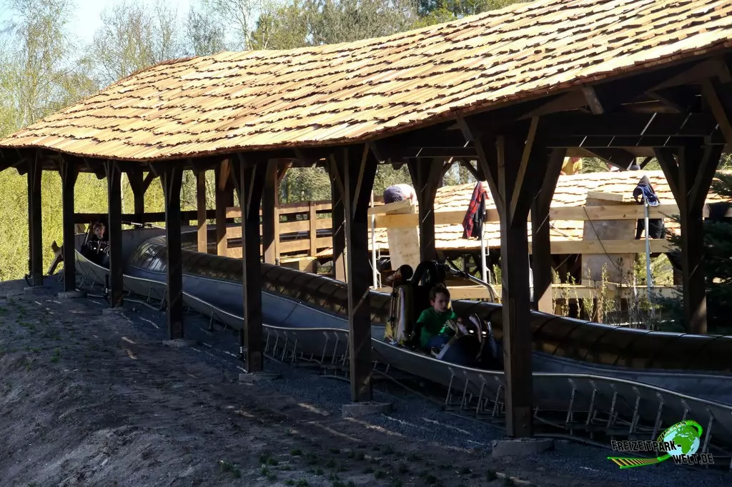 Maximus' Blitz Bahn im Toverland - 2015: Auch bei regnerischem Wetter ein perfektes Vergnügen!