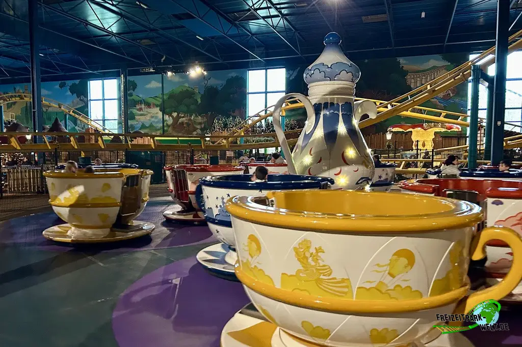 Theekopjes im Toverland - 2025