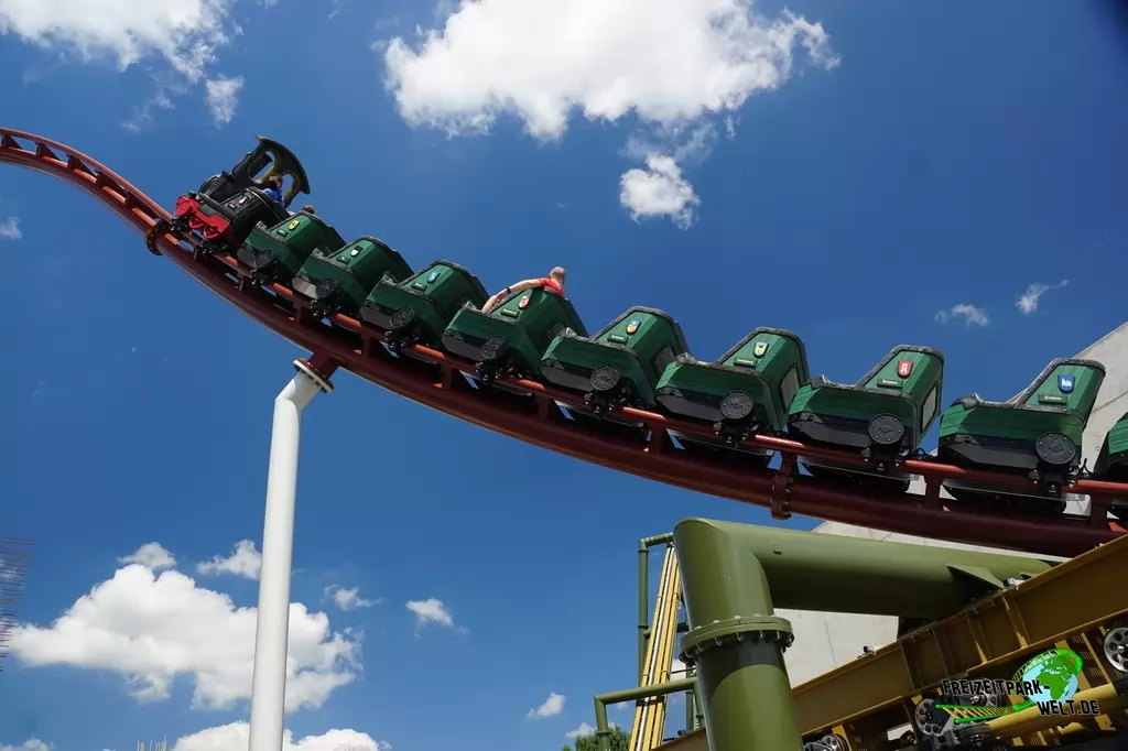 Volldampf im Erlebnispark Tripsdrill - 2020: Hoch hinaus geht es mit der Familienachterbahn Volldampf