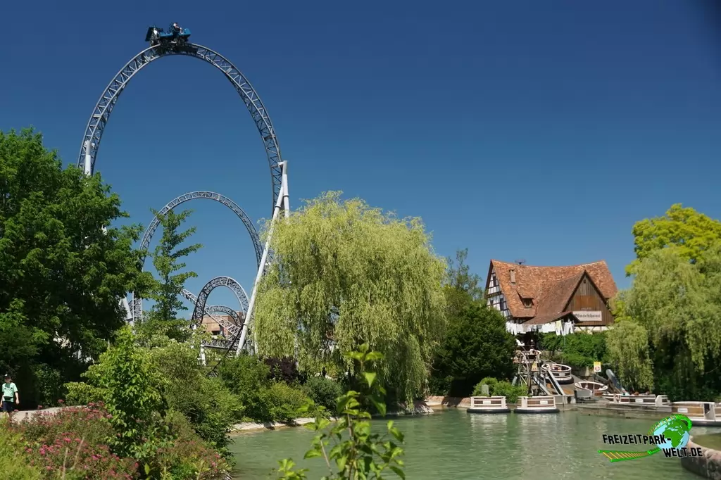 Karacho im Erlebnispark Tripsdrill - 2020: Karacho und das Waschzuber Rafting  im hinteren Bereich von Tripsdrill
