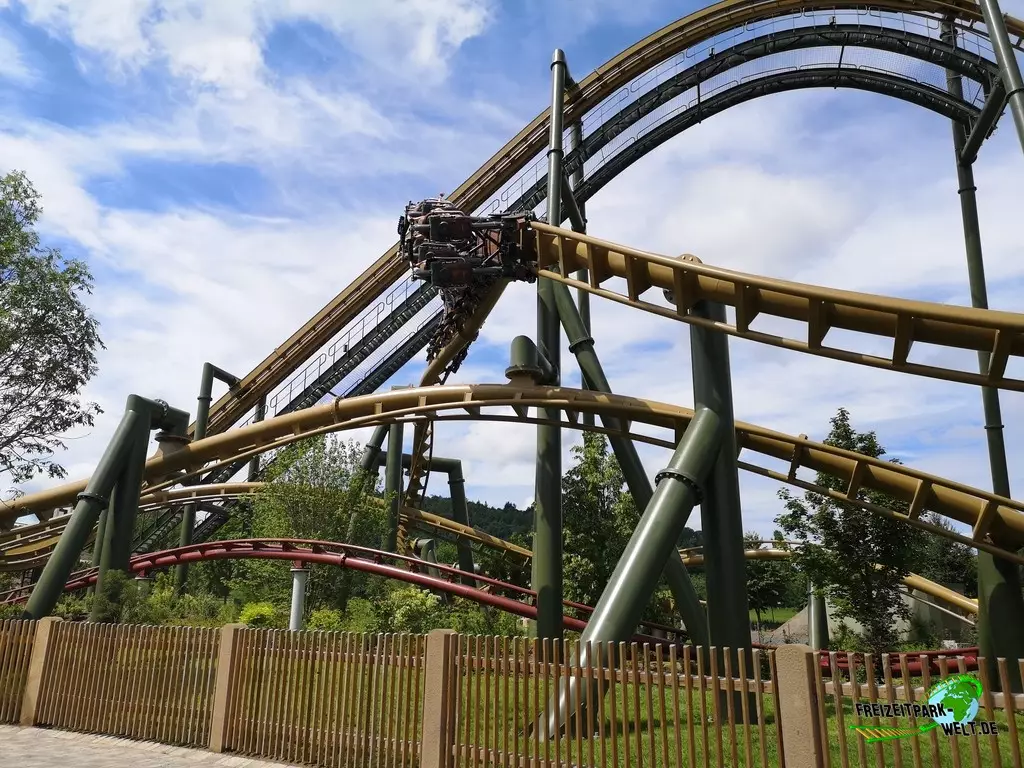 Hals-über-Kopf im Erlebnispark Tripsdrill - 2021
