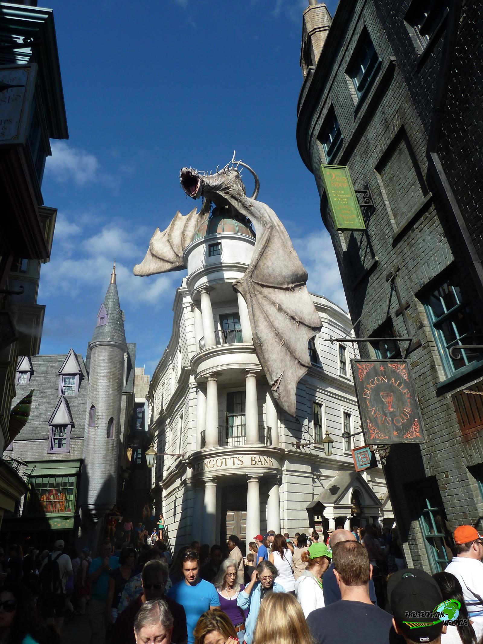 Harry Potter And The Escape From Gringotts Universal Studios Florida Freizeitpark Welt De