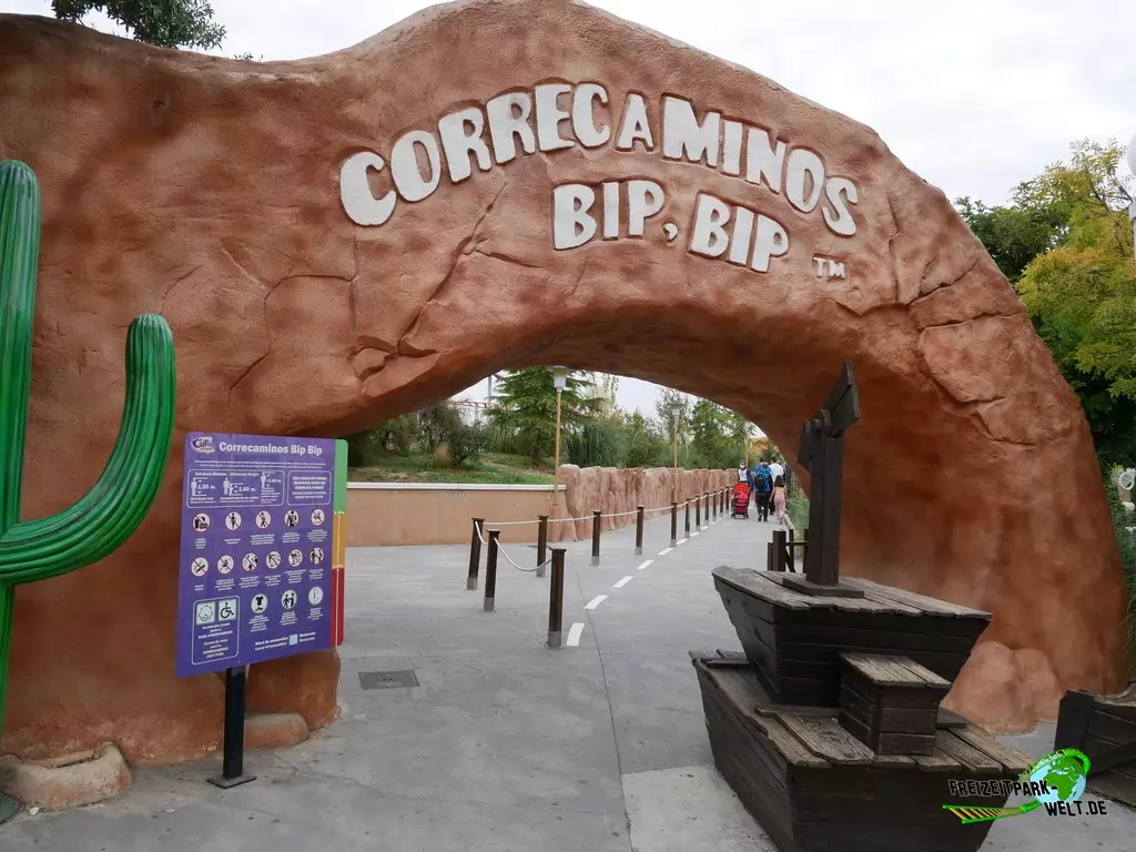 Correcaminos Bip, Bip im Parque Warner Madrid - 2021