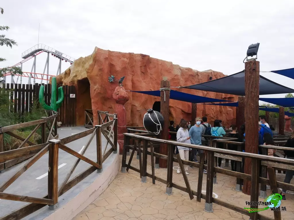 Correcaminos Bip, Bip im Parque Warner Madrid - 2021