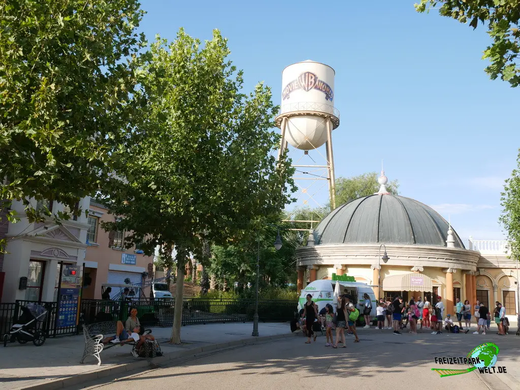 Cine Tour im Parque Warner Madrid - 2024: Eingang zur Cine Tour