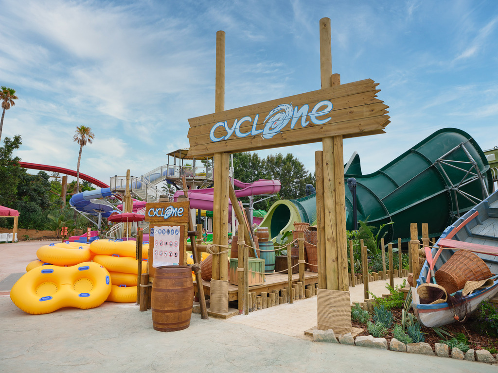 Coral Bay3.JPG