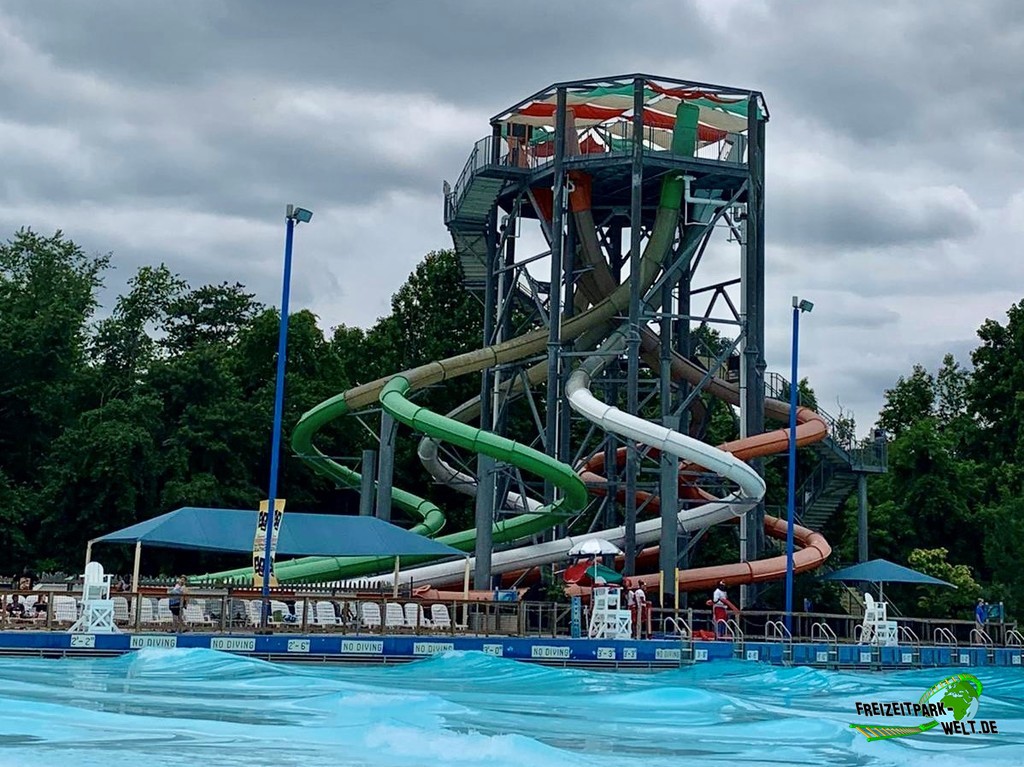 Ein Tag im Six Flags Hurricane Harbor in Bowie, Maryland Six Flags