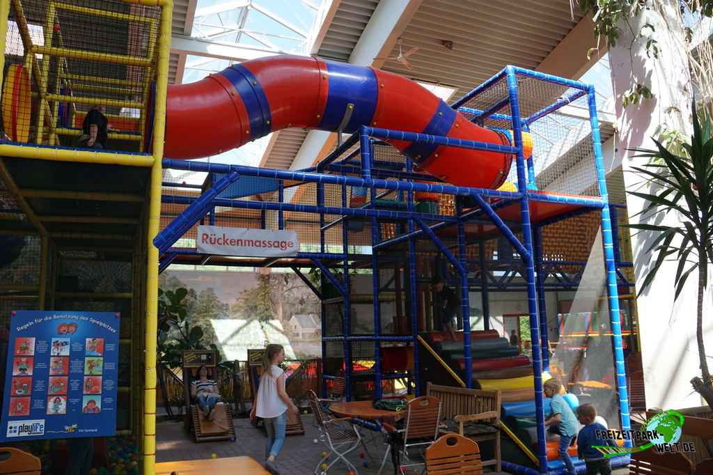 Indoor-Erlebnishalle - Affen- und Vogelpark Eckenhagen