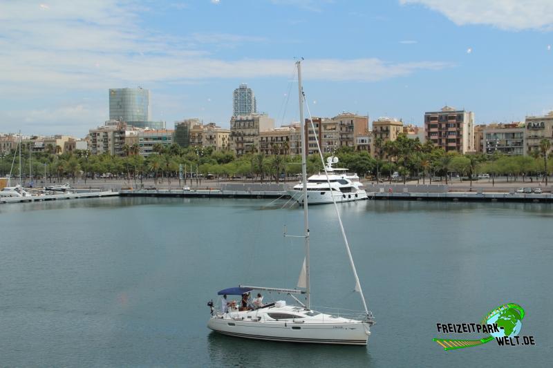 Aquarium Barcelona - 2015: Das Aquarium Barcelona ist direkt im Hafen gelegen