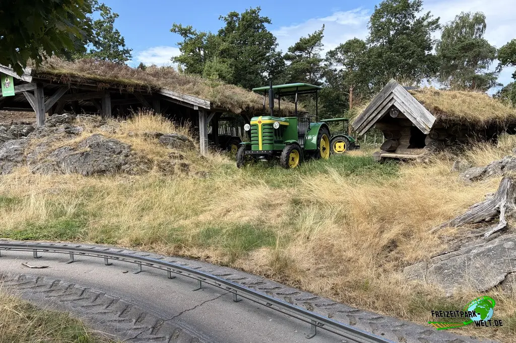 Mosk's Traktorbane im Dyreparken - 2026